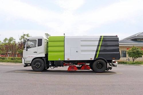 天錦12方道路清掃車 高效環(huán)衛(wèi)的得力干將